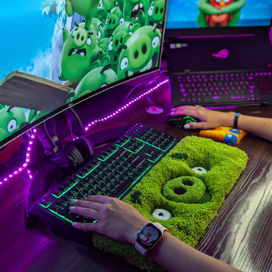 3D Green Pig Keyboard Rug